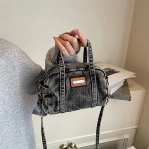 High-end Stylish Fashion Denim Bag Casual Simple Versatile and Lightweight Crossbody Bag for Women Lightweight Shoulder Purse