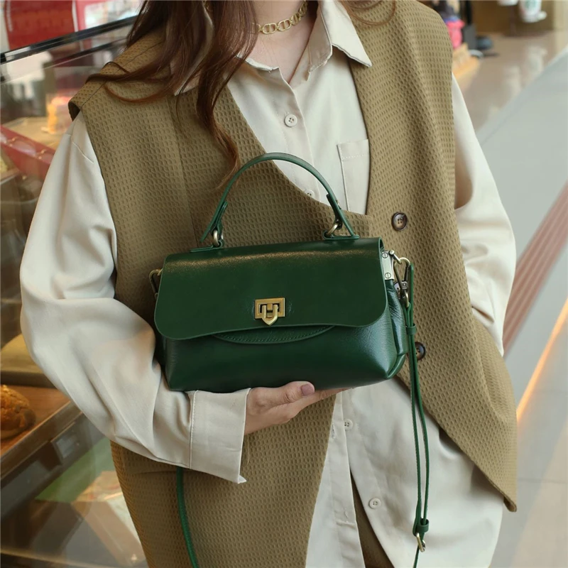 kf-Se6524937dcd64eff91ff8d3321e42142L