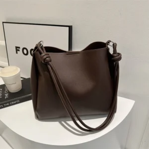 Commuting Korean Version Large Capacity Fashionable Bag